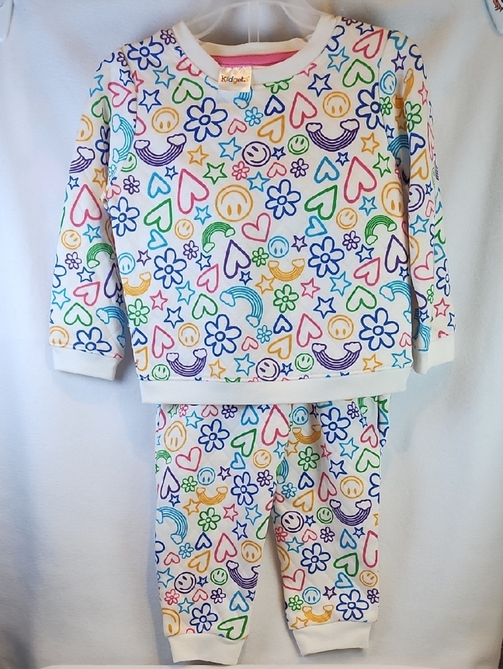 Kidgets White 2pc Set with Multicolor Hearts, Smiles & Flowers